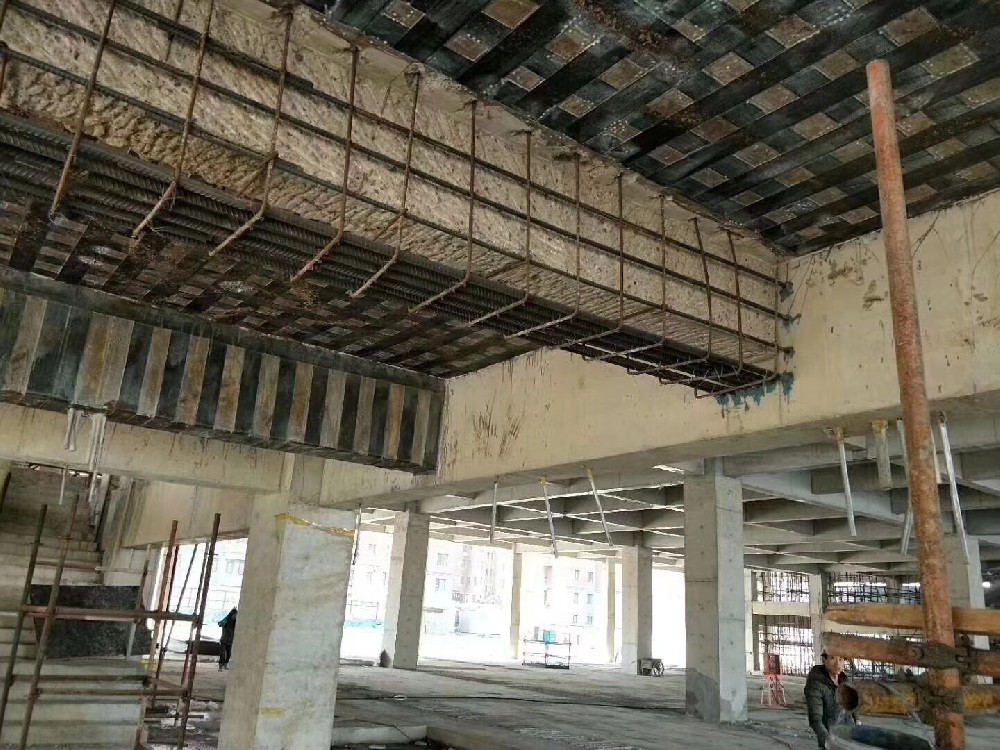 剪力墙截面加大